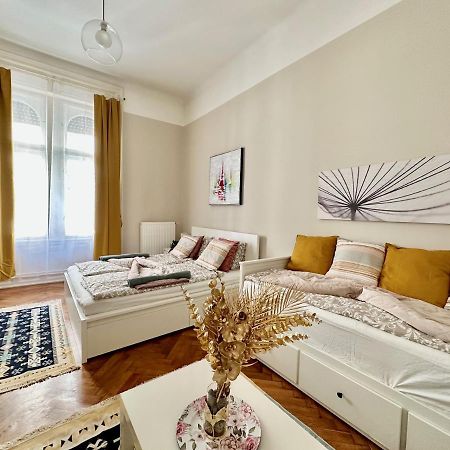 Weinerhouse Design Apartment Budapest Luaran gambar