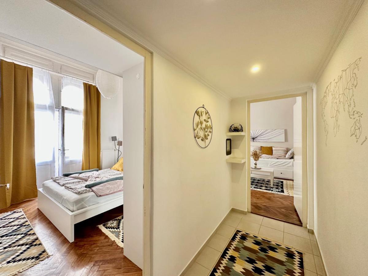 Weinerhouse Design Apartment Budapest Luaran gambar