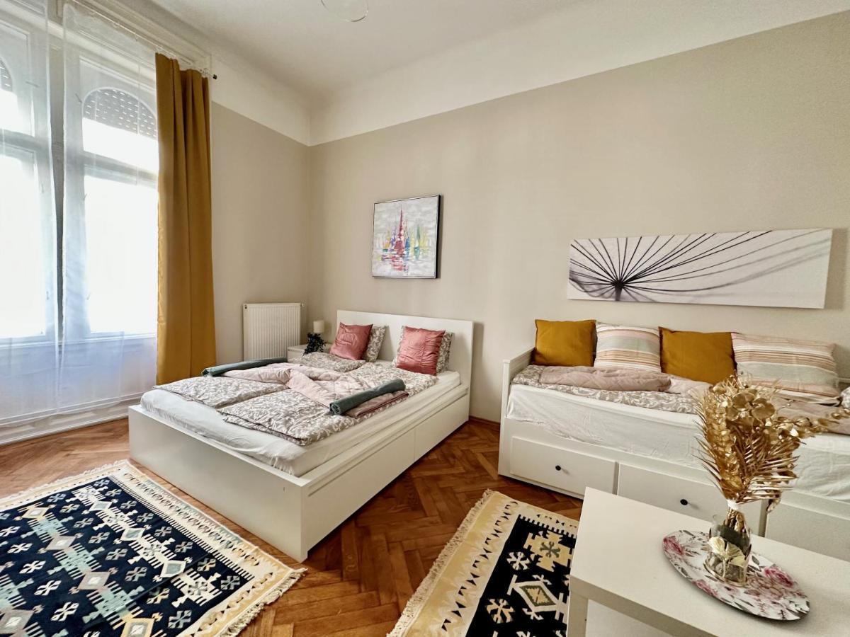 Weinerhouse Design Apartment Budapest Luaran gambar