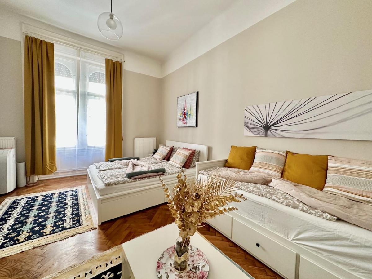 Weinerhouse Design Apartment Budapest Luaran gambar